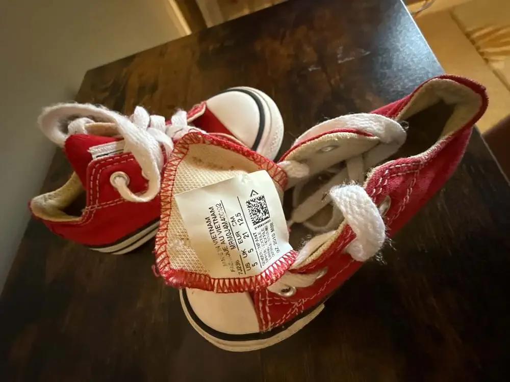 Converse Chuck Taylor All Star Low Top Infant Red Sneakers 7J236